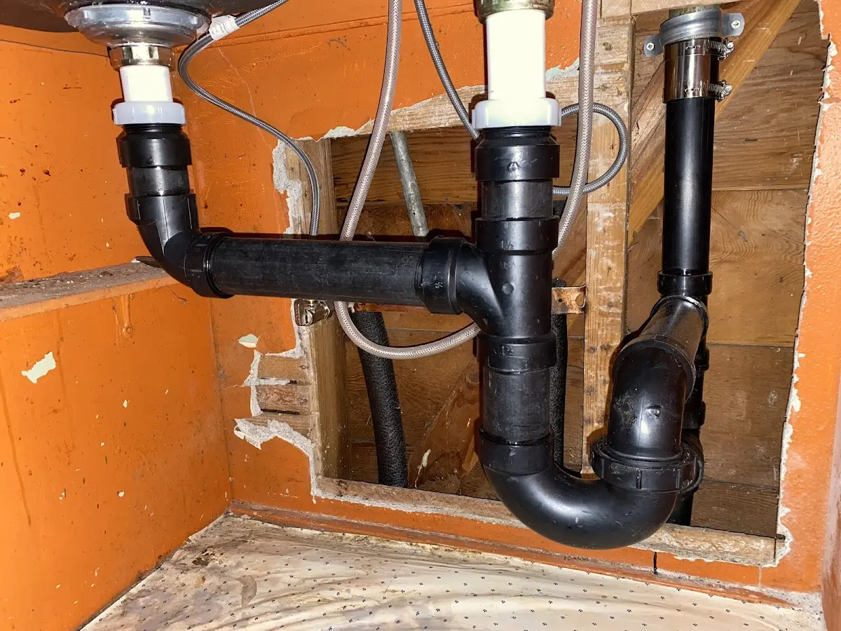 Professional Pipe Bursting equipment and tools on the job in Holly
